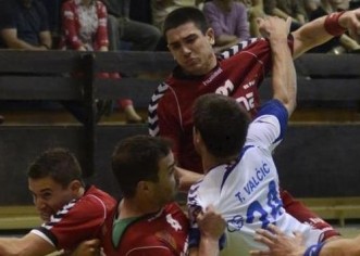PREMIJER HMRL/VINKOVCI: RK Spačva-RK Poreč 31:26 (14:13)