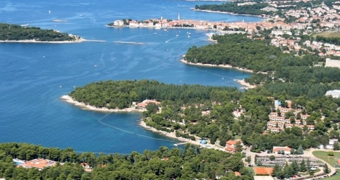 Ruski turistički portal Tophotels, svjetska organizacija kampista – F.I.C.C., te slovenski portal Avtokampi uvrstili objekte Lagune Poreč među najbolje turističke objekte u 2014.