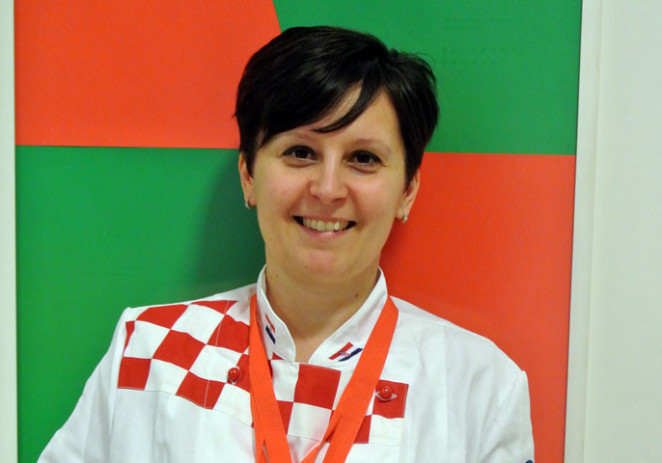 Hrvatska seniorska kulinarska reprezentacija u timu s najboljom hrvatskom slastičarkom Ivanom Vidaković osvojila srebro i broncu na Expogastu 2014