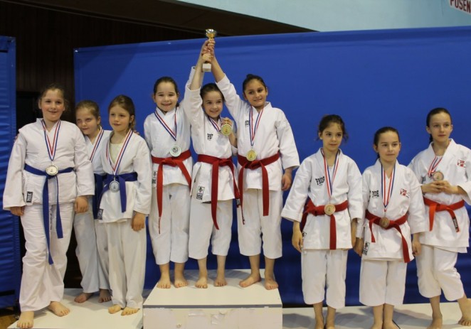 Karatisti Finide osvojili 7 medalja na međunarodnom karate turniru CUP TAD RIJEKA