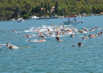 Uspješan nastup KDPSR Poreč na četvrtom plivačkom maratonu iz ovogodišnje CroCup serije