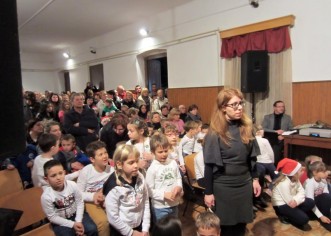 U petak 18. prosinca 2015. godine u Kino sali Višnjan održan je dječji program povodom nadolazećih blagdana.