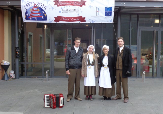 Porečki srednjoškolci promovirali istarske božićne običaje u Luxemburgu