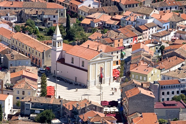 Prvi u Istri: u Poreču obrađeno 82,29 posto predmeta vezanih za legalizaciju