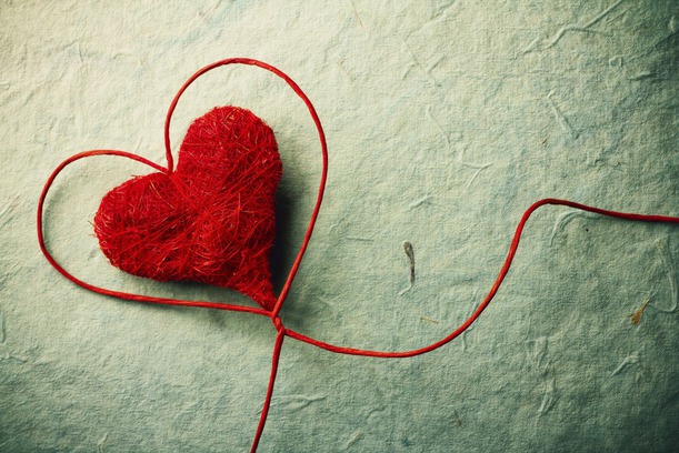 Kava u 2 – “Valentinovo: Konzumerizam ili Dan ljubavi?” – parlaonica