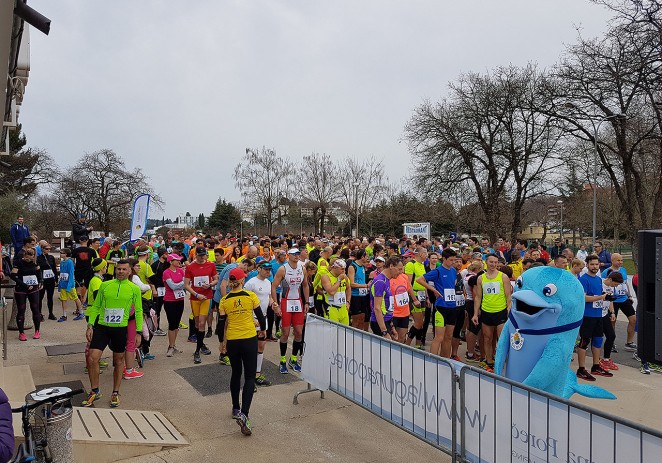 Premijerni porečki polumaraton na tri staze okupio 350 trkača i trkačica