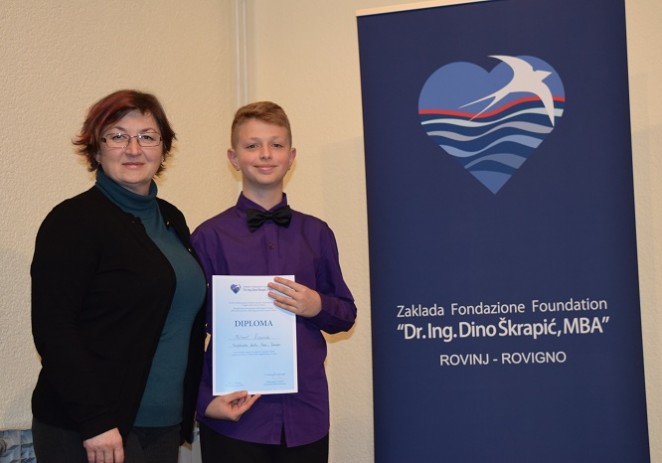 Na Smotri mladih pijanista Mihael Žipovski osvojio prvu nagradu