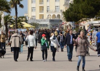 Poreč turistički uspjeh duguje sinergiji privatnog i javnog sektora, dva nastupa ansambla Lado umjesto Zlatne sopele….