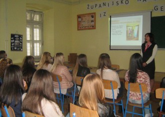 KROZ PROJEKT DOMA ZA STARIJE I NEMOĆNE OSOBE POREČ UČENICIMA SREDNJE ŠKOLE MATE BALOTA POREČ PREDSTAVLJENE MOGUĆNOSTI ZA MEĐUNARODNO VOLONTIRANJE