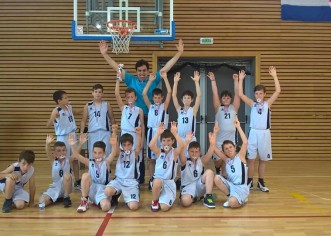 NAJMLAĐI KOŠARKAŠI I KOŠARKAŠICE POREČA POBJEDNIČKI ZAVRŠILI SEZONU