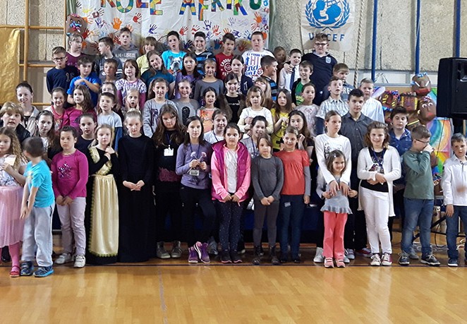 U OŠ Vladimira Nazora Vrsar   održan je humanitarni koncert u sklopu projekta Škole za Afriku