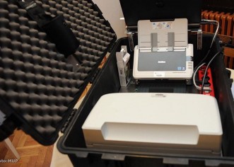 Prijenosni šalter za upravne poslove u Vrsaru 19. i Taru i 20. listopada