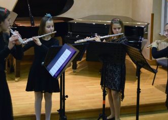 Učenice umjetničke škole Poreč osvojile prvu nagradu na hrvatskom natjecanju za učenike i studente glazbe,                                 KOMORNI SASTAVI