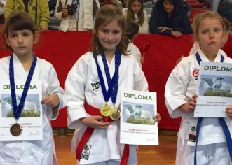 Dvije zlatne i jedna brončana medalja za karatiste Finide na međunarodnom turniru “Ljubljana Open”