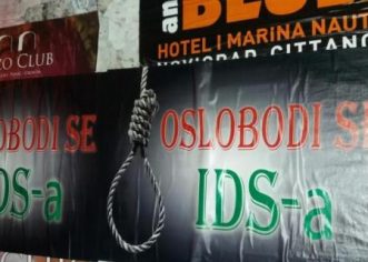 „Oslobodi se IDS-a“ – u Poreču novi plakat protiv vladajuće stranke