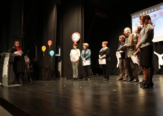 Stotinjak Porečana ispunilo je kazališnu dvoranu u utorak navečer kako bi se zajedno prisjetilo na 20 godina Društva Naša djeca Poreč