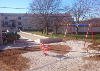 Nova dječja igrališta u Baldašima i Velićima
