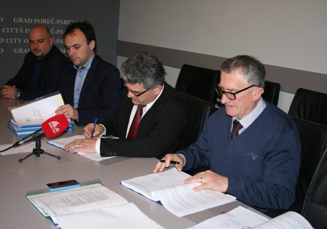 Potpisan ugovor za rekonstrukciju i dogradnju zgrade osnovne škole u Žbandaju