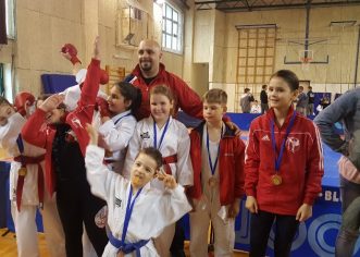 11 medalja za Karate klub Finida na Županijskoj ligi u borbama za mlađe uzraste