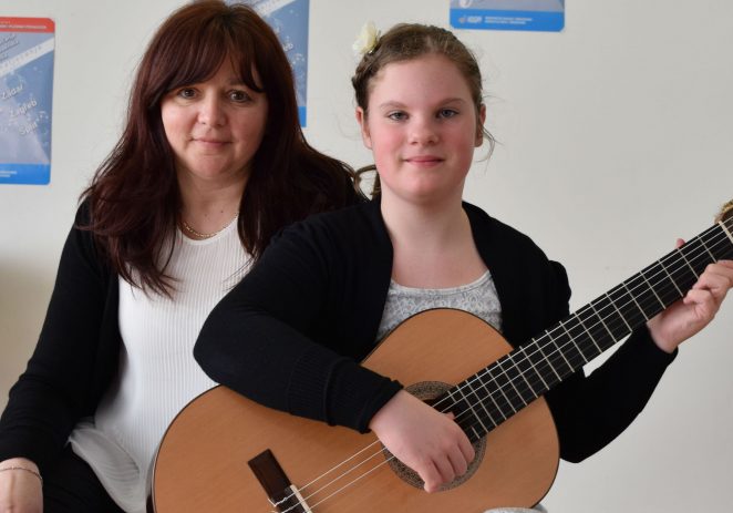 Nina Poropat izvrsna na 55. hrvatskom regionalnom natjecanju učenika i studenata glazbe i plesa u disciplini gitara
