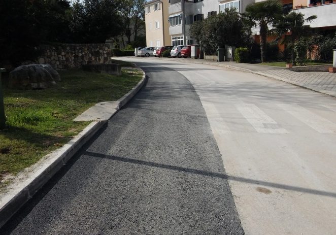 Nakon dovršetka plinofikacije, asfaltirane Vrsarska, Pulska i Pazinska ulica