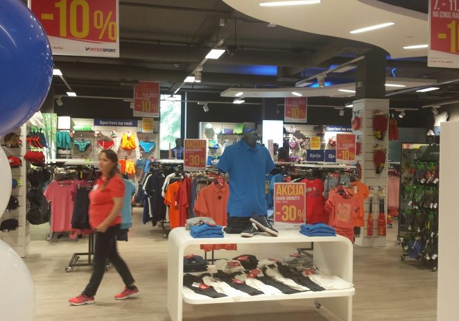 Službeno otvoren Riva Mall u Poreču