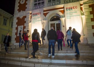 Život od milijun dolara večeras na Poreč Doxu