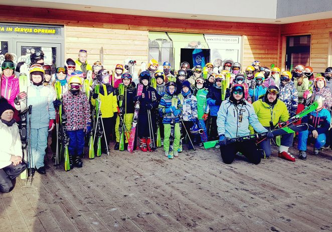 Učenici OŠ V. Nazora u Vrsaru zimske praznike proveli na skijalištu Kope u Sloveniji