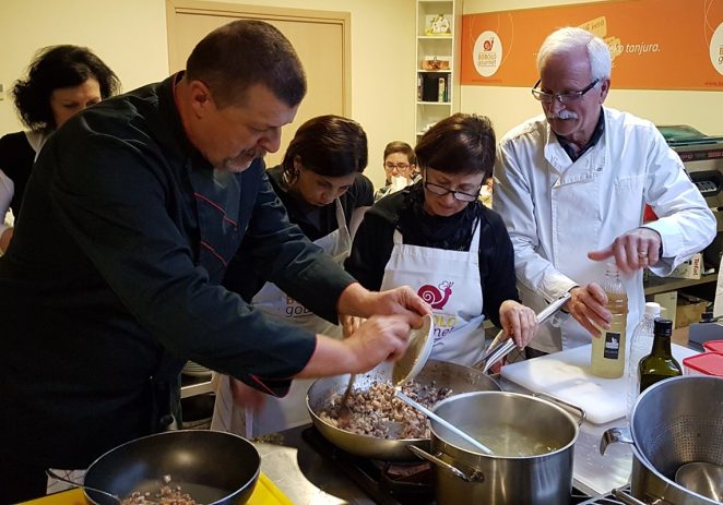 Kako spraviti žgvacet, fuže, orzotto, fritule i giostrine