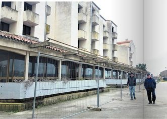 Teška mehanizacija stiže danas u Červar Porat srušiti derutni hotel na samoj rivi