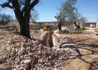 GRADI SE KANALIZACIJSKA MREŽA NASELJA ST. PADOVAN