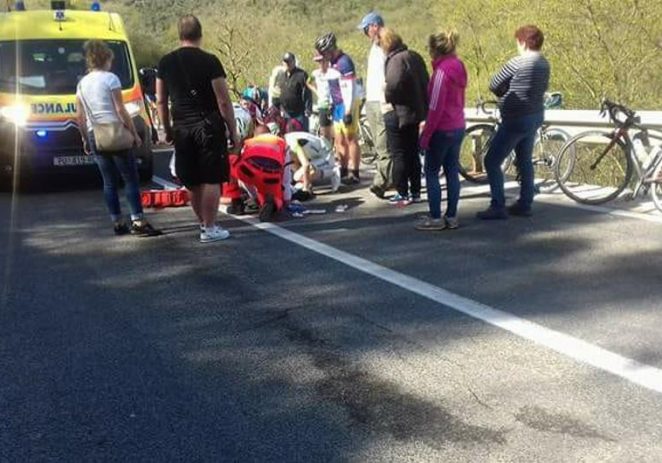Limski kanal: Dvojica biciklista su ozlijeđeni, vozač je pobjegao