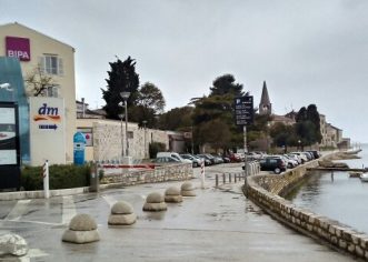 Građevinski radovi na parkiralištu Peškera (kod DM-a)