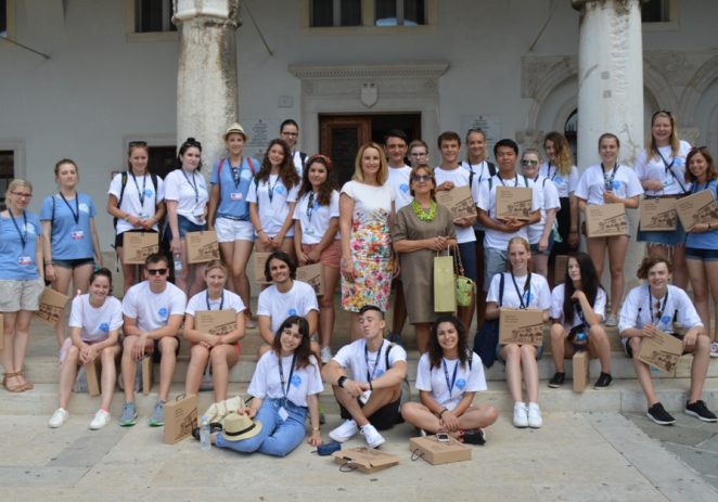 Lions Club Poreč organizira danas predavanje o razmjeni mladih i kampovima u Galiji
