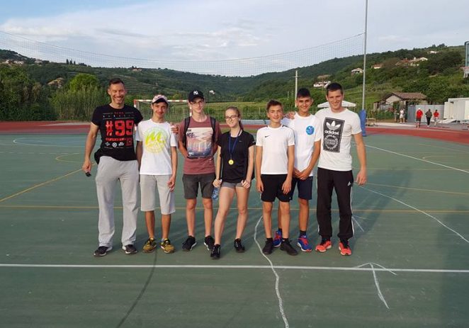 Porečki atletičari AK Maximvs sa medaljama iz Pirana (SLO)