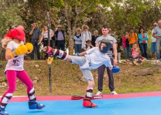 Najmlađi članovi Kickboxing kluba Vrsar – Funtana na fešti za Praznik rada