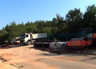 Započela izgradnja ceste do nove škole na Finidi (video TV Istra)