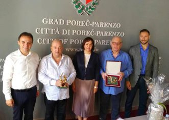 Gradonačelnik Loris Peršurić priredio prijem za dobitnike priznanja “Zlatne ruke”