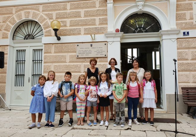 Danas je prvi dan škole i u Talijanskoj Osnovnoj Školi „Bernardo Parentin“ u Poreču.