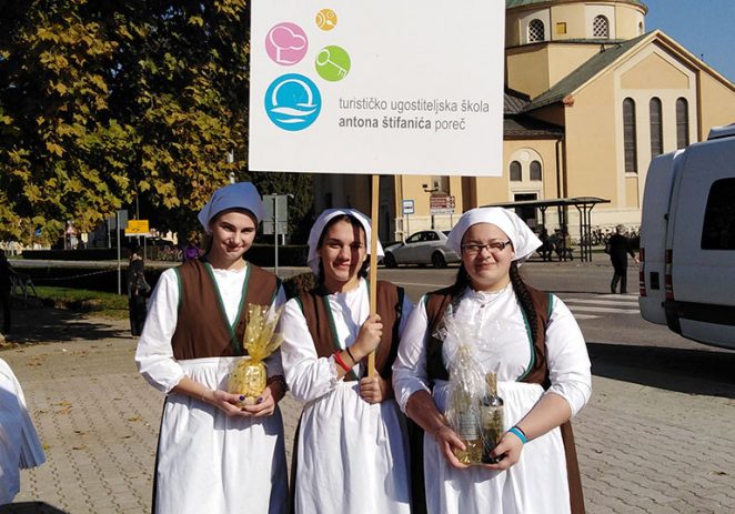 Turističko-ugostiteljska škola A. Štifanića i SŠ Mate Balote sudjelovali na Danima kruha u Đurđevcu