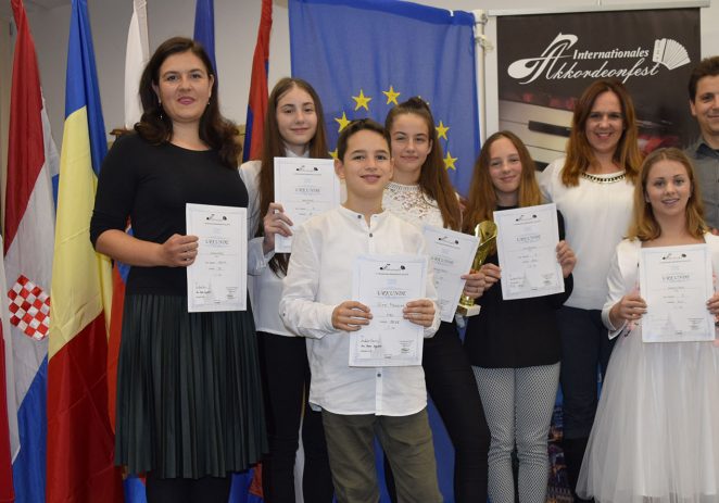 Porečki harmonikaši donijeli tri prve nagrade i apsolutnu nagradu kao jedini predstavnici Istre i Hrvatske u Grazu