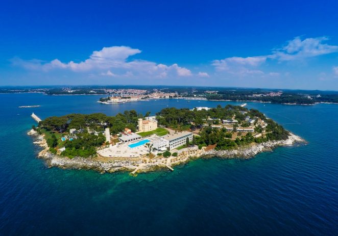 Valamar Riviera, najveća turistička kompanija u Hrvatskoj, u 2019. ostvarila 2,22 milijardi Kuna prihoda i rast od 10% u odnosu na prethodnu godinu