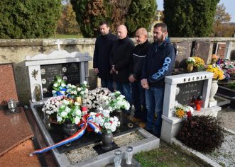 Vižinada: Obilježena godišnjica pogibije Adrijana Dobrilovića