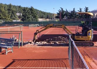 Postavlja se 14 reflektora na teniske terene uz OŠ Poreč, ubuduće mogući i noćni treninzi