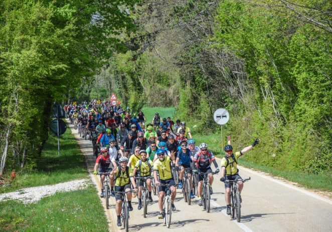 Preko 250 biciklista na Rekreativnoj proljetnoj Parenzani u Vižinadi