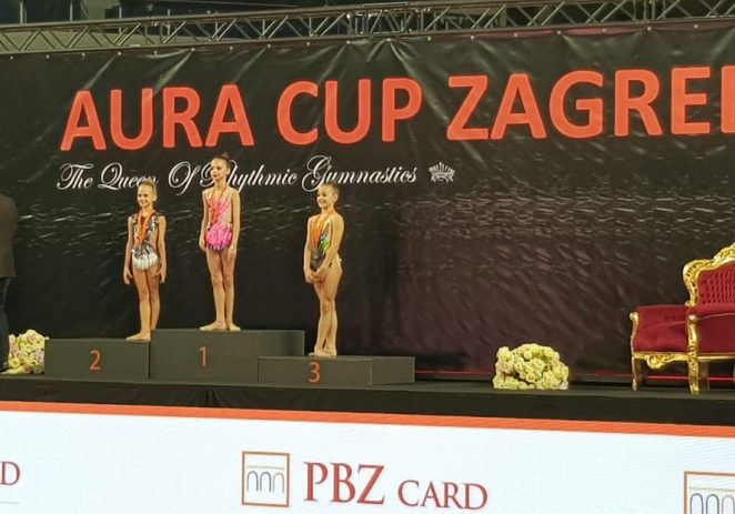 Porečke ritmičke gimnastičarke odlično nastupile na međunarodnom Aura Cup-u u Zagrebu