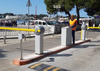 Automatizirano upravljanje i kontrola ulaza vozilom u stari grad očitavanjem registarskih oznaka vozila