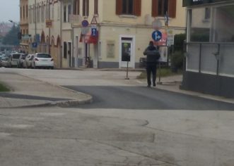 Nova parkirališna mjesta u ulici B. Parentina, asfaltiranja u Gulićima, Materadi i u užem centru grada