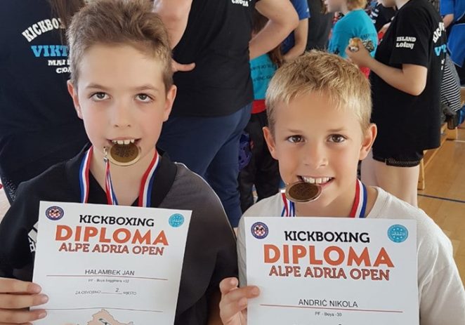 Članovi kick-boxing kluba Vrsar na Međunarodnom turniru ‘Alpe Adria Open 2019.’ osvojili medalje