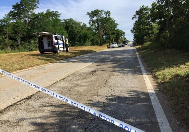 U teškoj prometnoj nesreći na cesti Červar-Tar poginuo policajac